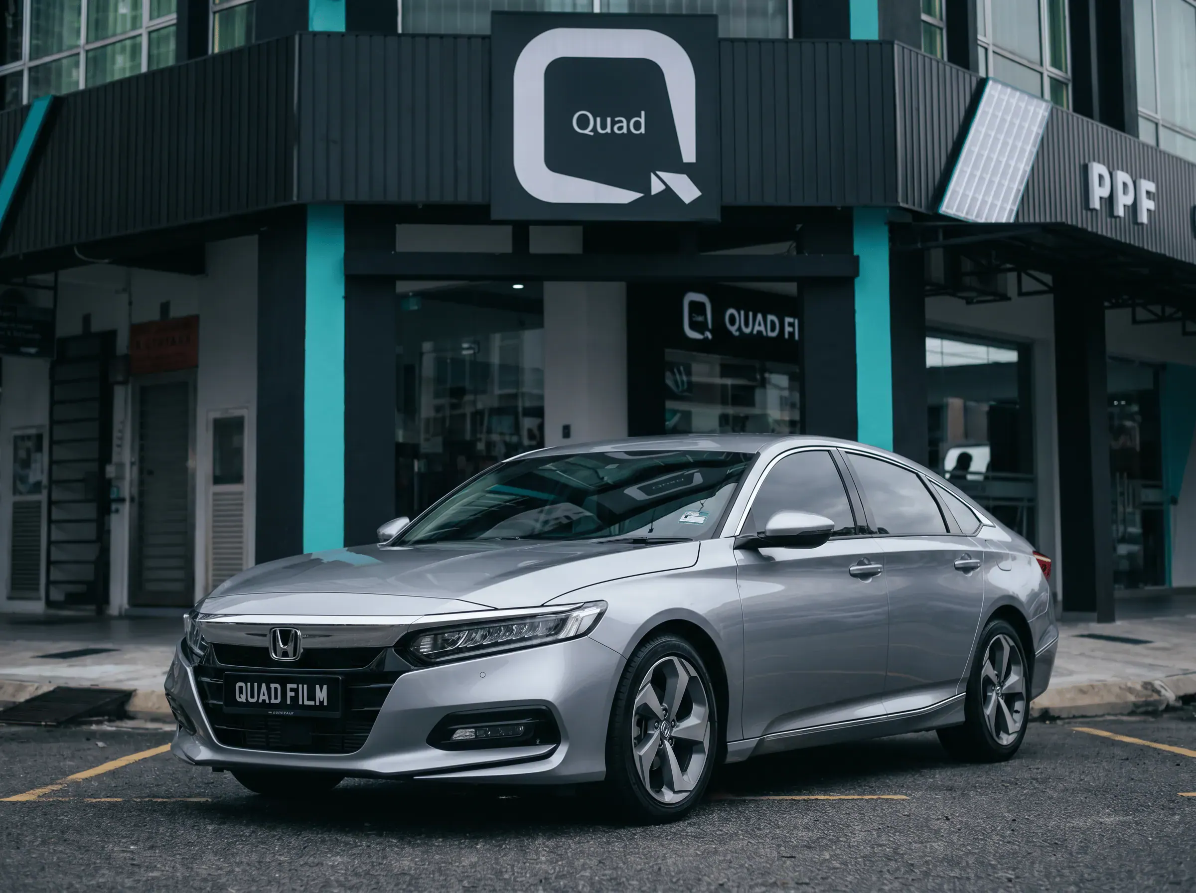 Honda Accord selepas pemasangan tinted QUAD Film