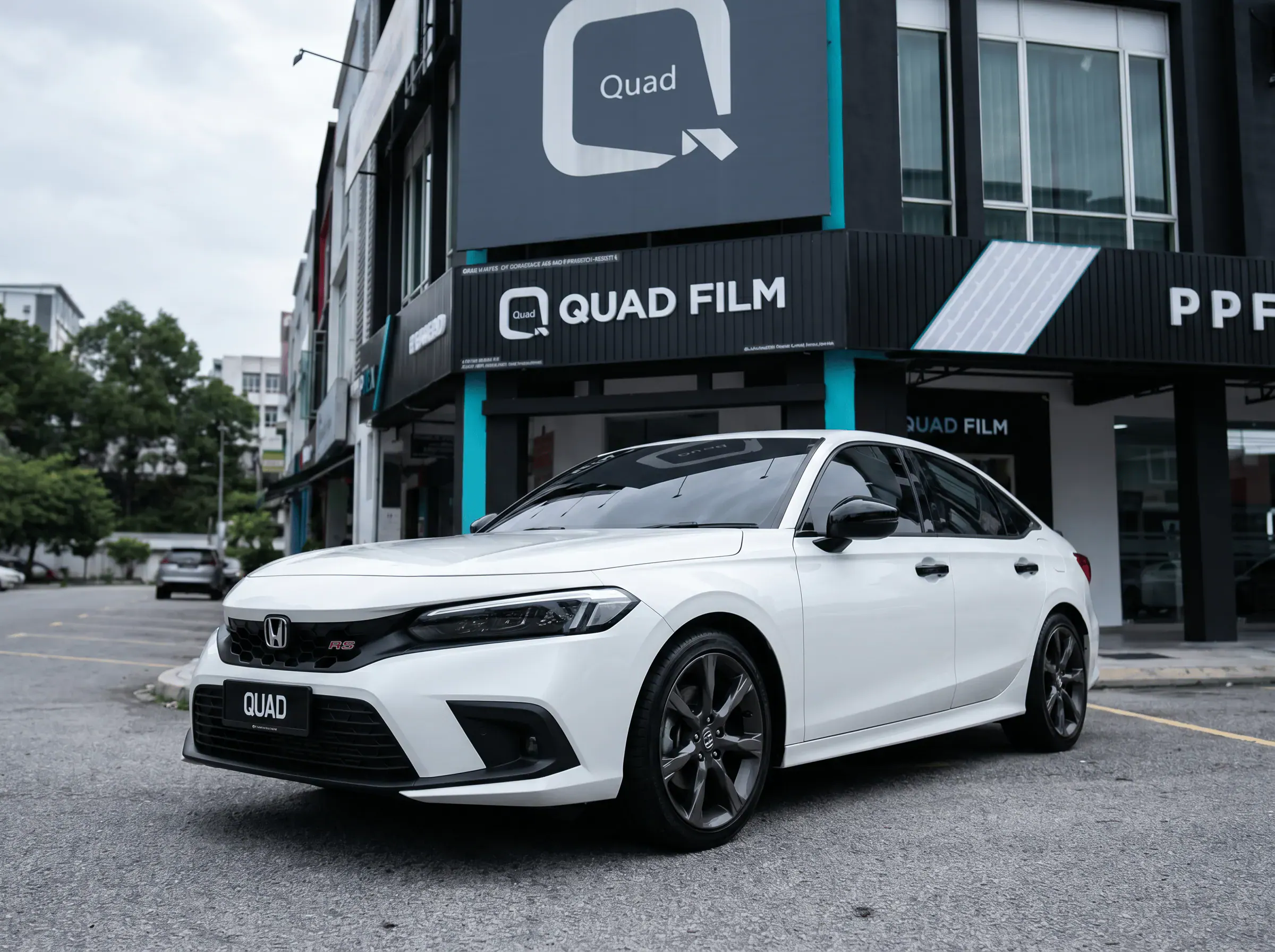 Honda Civic selepas pemasangan tinted QUAD Film