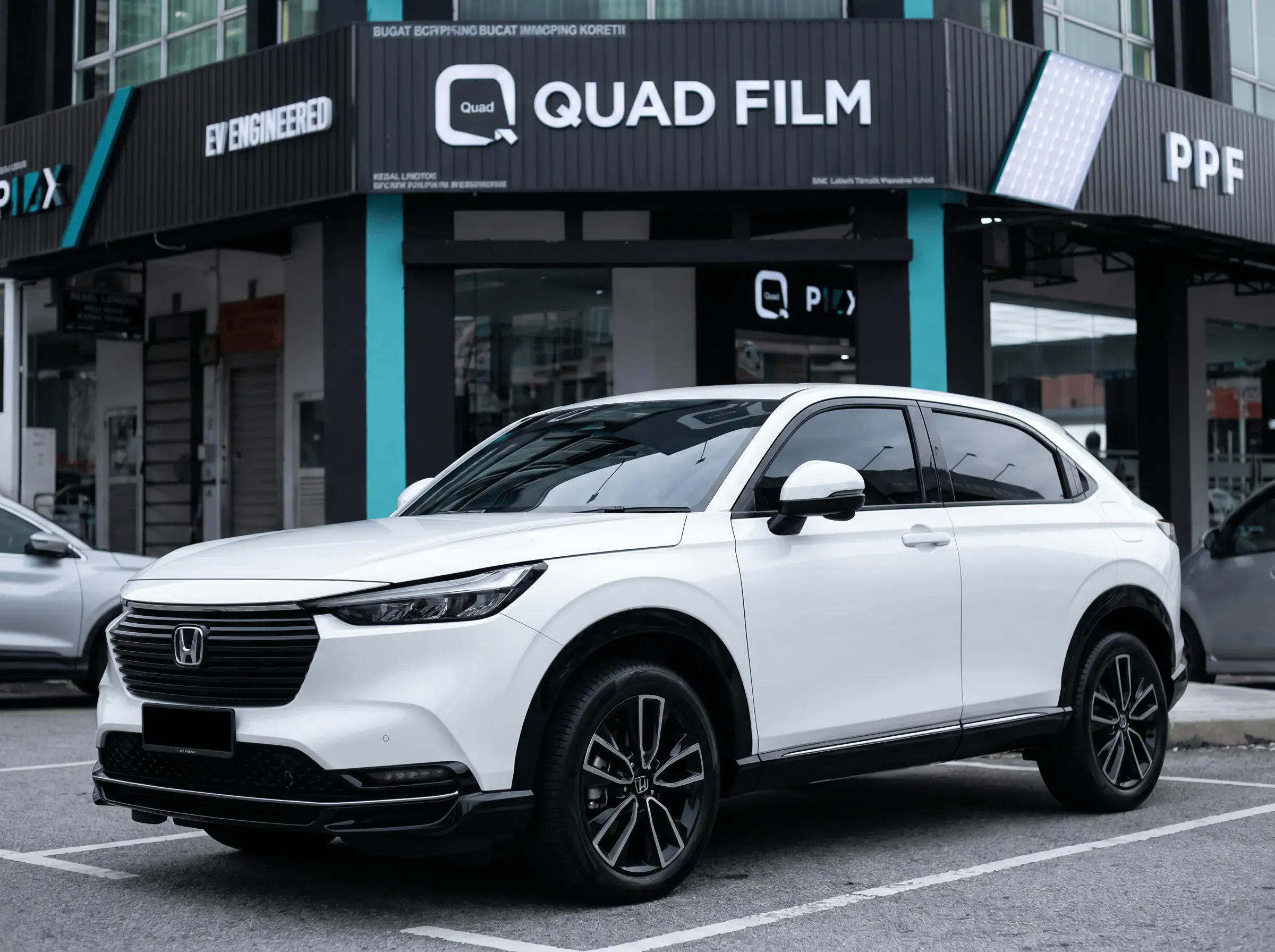 Honda HR-V selepas pemasangan tinted QUAD Film