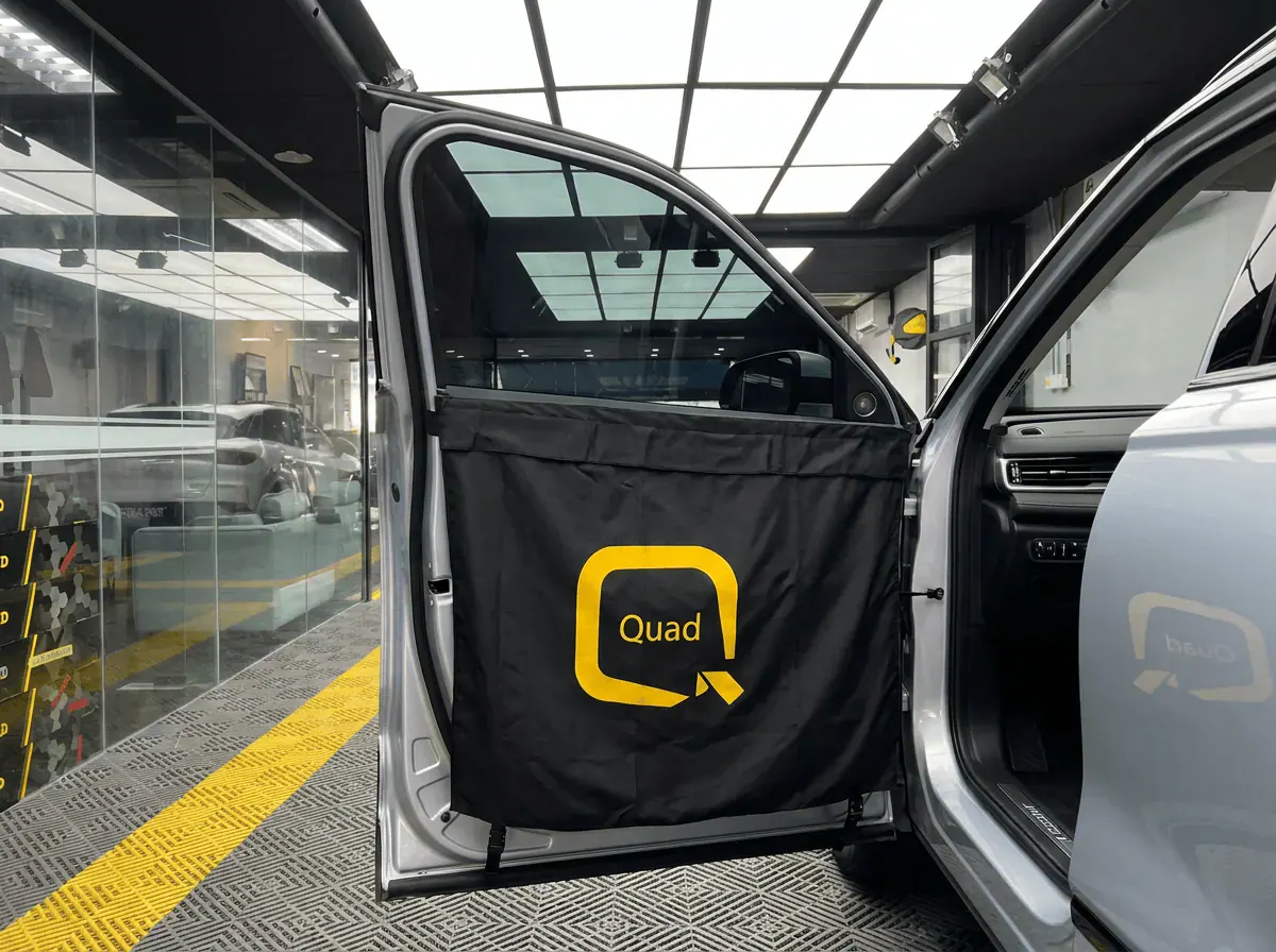Perlindungan panel pintu semasa pemasangan tinted pada Jaecoo J7