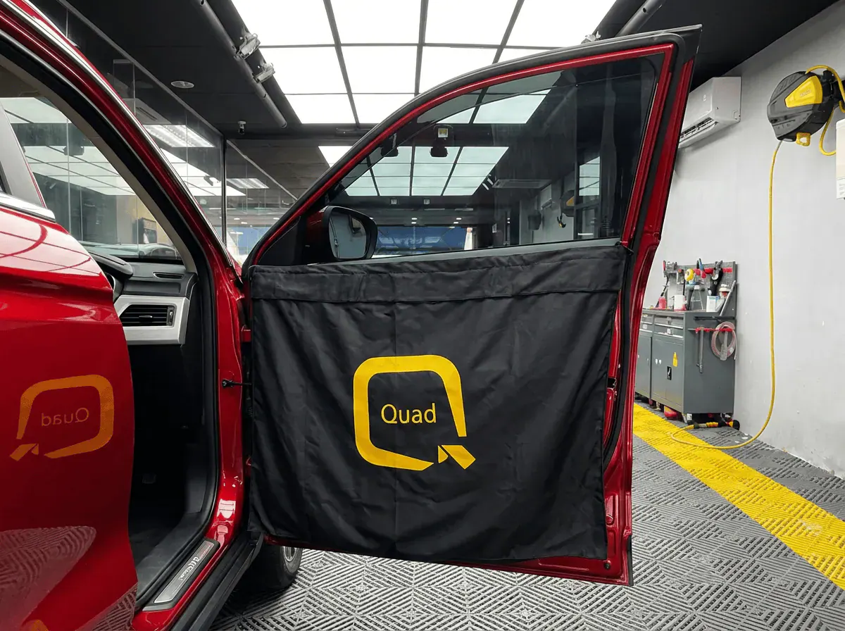 Perlindungan panel pintu semasa pemasangan tinted pada Proton X70