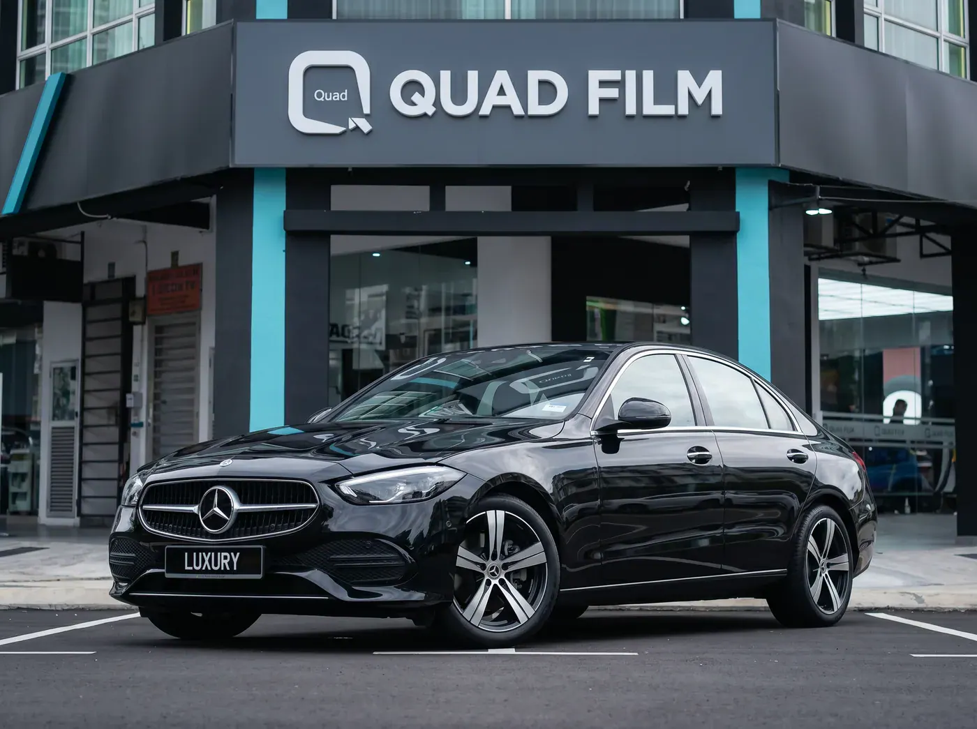 Mercedes-Benz C-Class dengan PPF penuh Quad Film