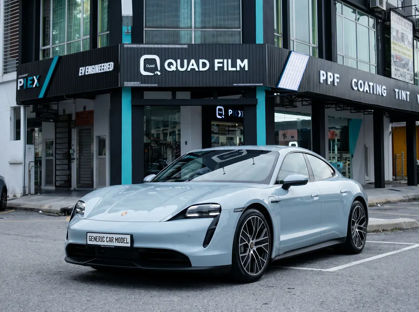 Porsche Taycan dengan PPF penuh Quad Film