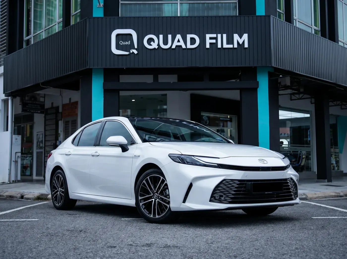 Toyota Camry dengan PPF penuh Quad Film