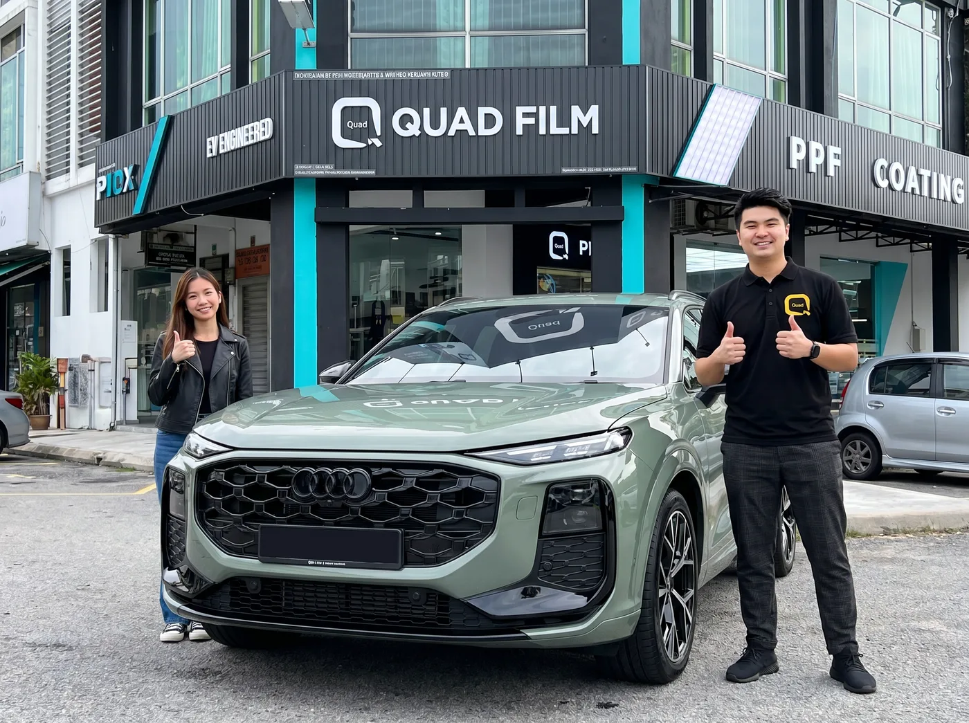 Pasukan Quad Film bersama pemilik Audi Q3 selepas pemasangan PPF