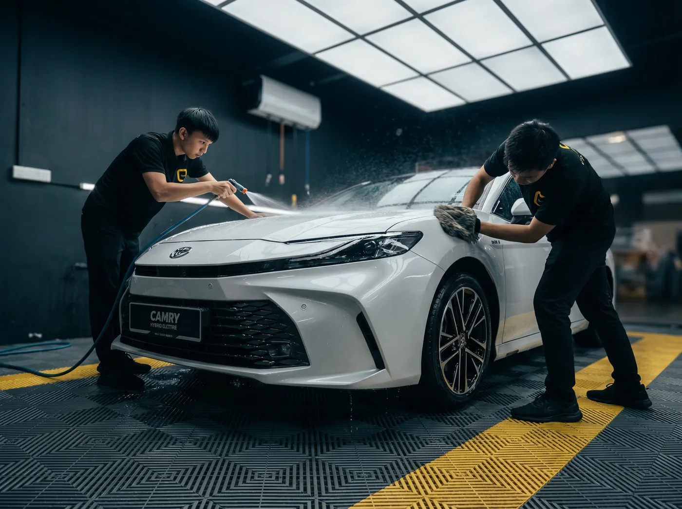Cucian Mendalam & Persediaan Permukaan — Pemasangan PPF Quad Film pada Toyota Camry