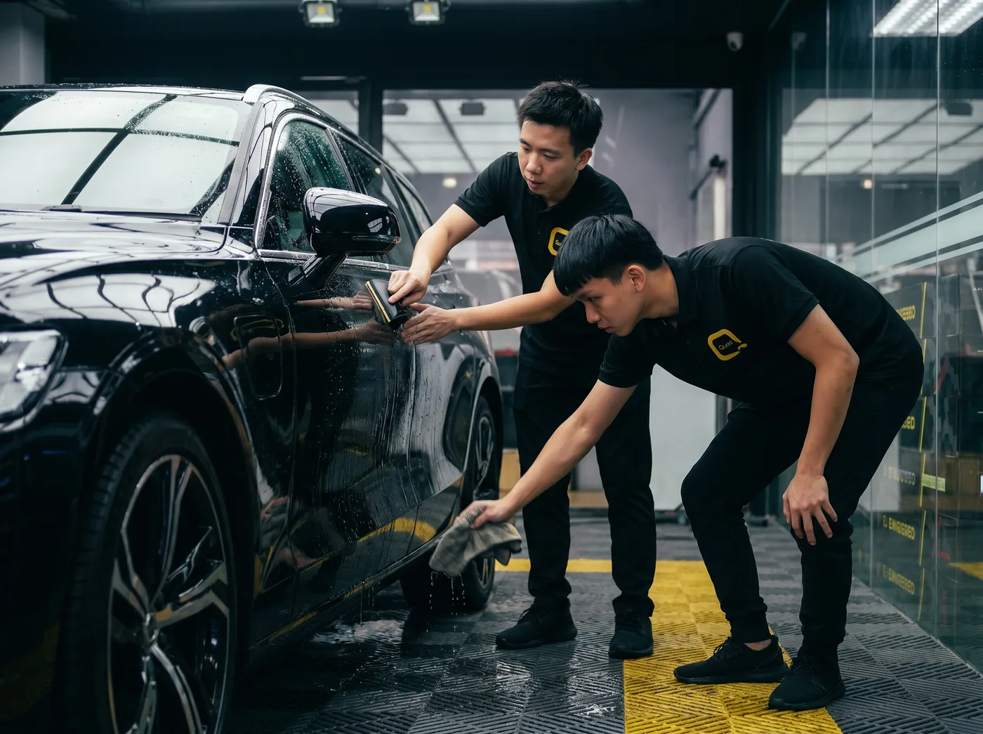 Pembuangan Udara & Air — Pemasangan PPF Quad Film pada Volvo V60